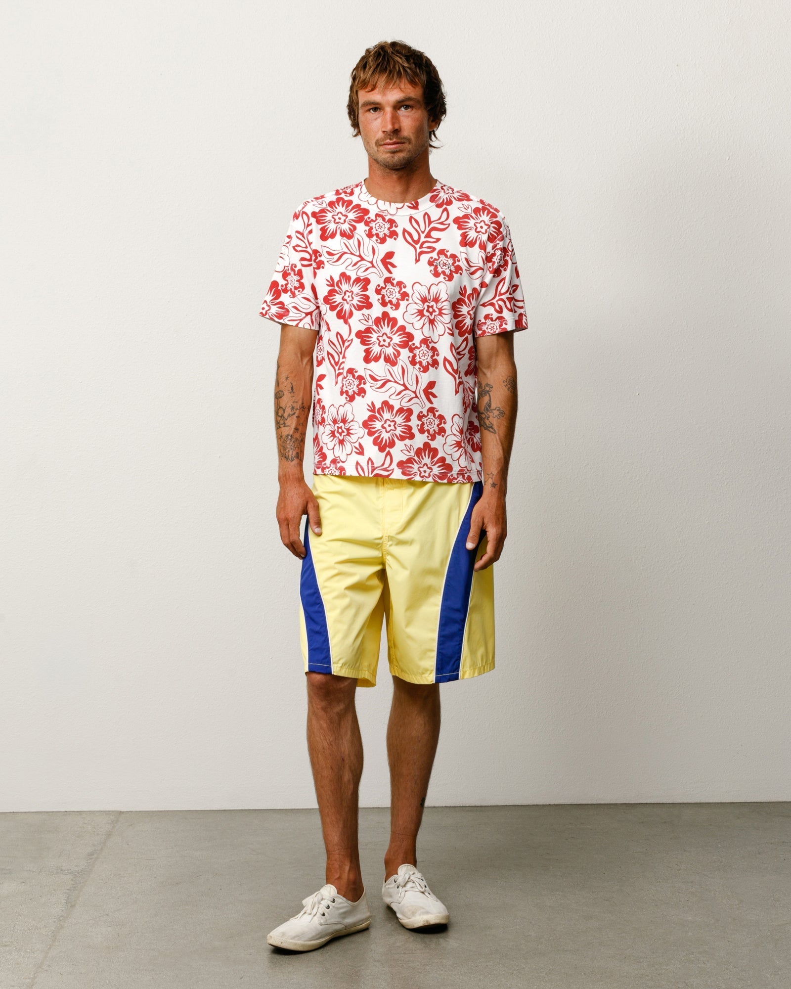 LAZY FLORAL TEE